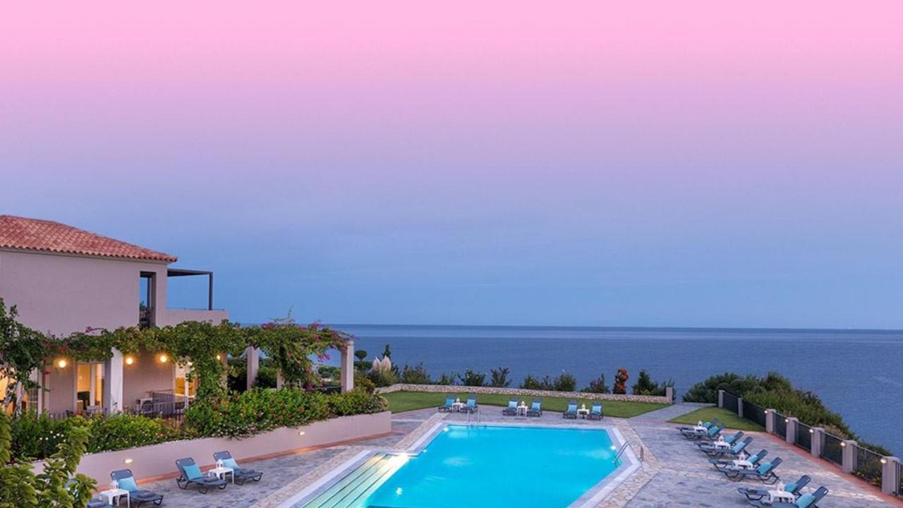 Blue Jasmine Hotel Skala  エクステリア 写真