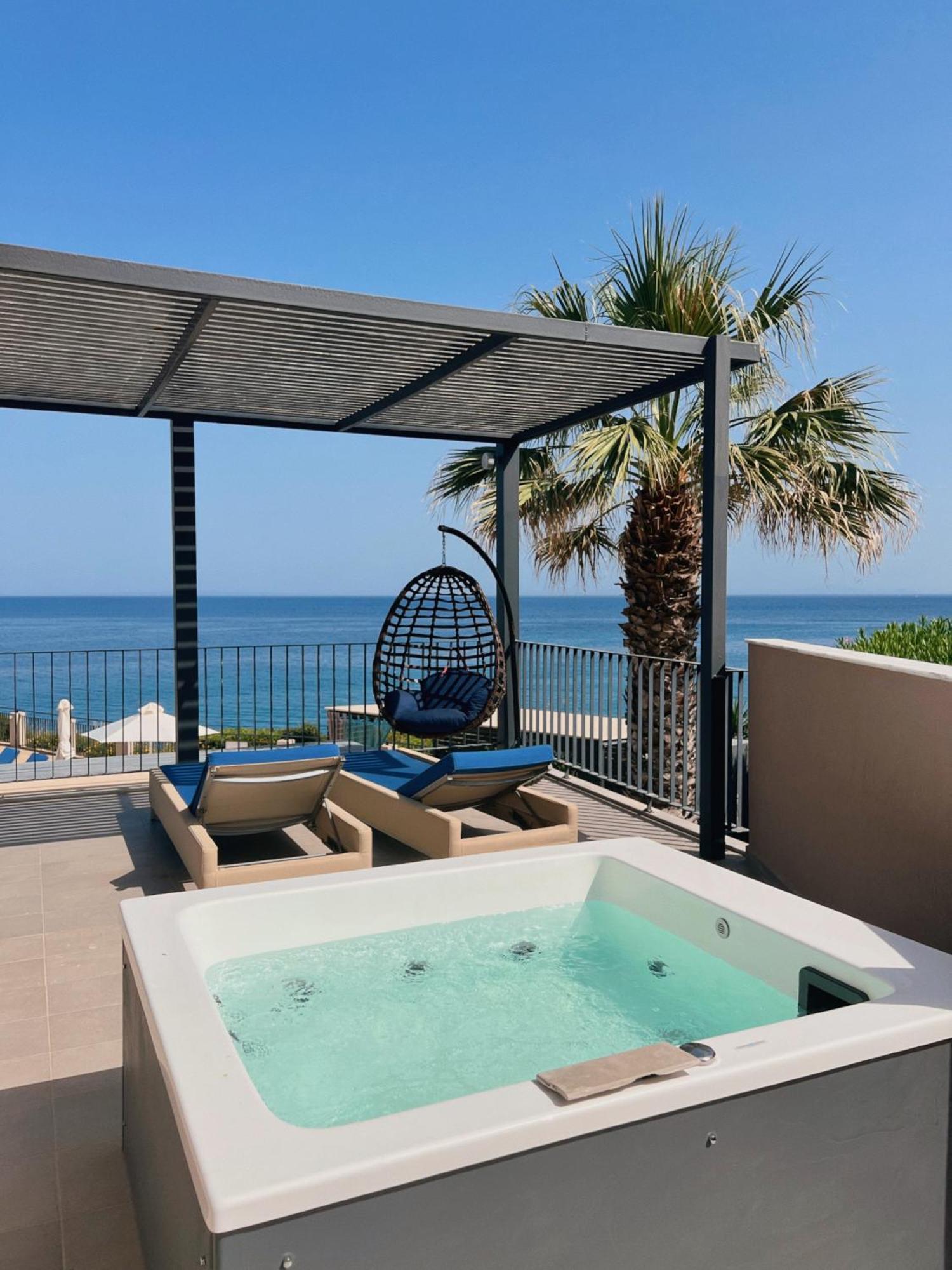 Blue Jasmine Hotel Skala  エクステリア 写真